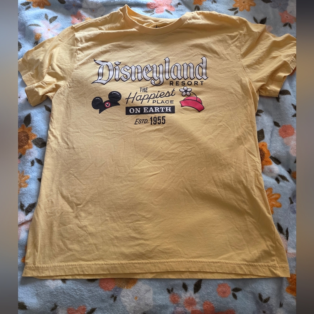 Disneyland "Happiest Place On Earth" Cotton Tee Size XL